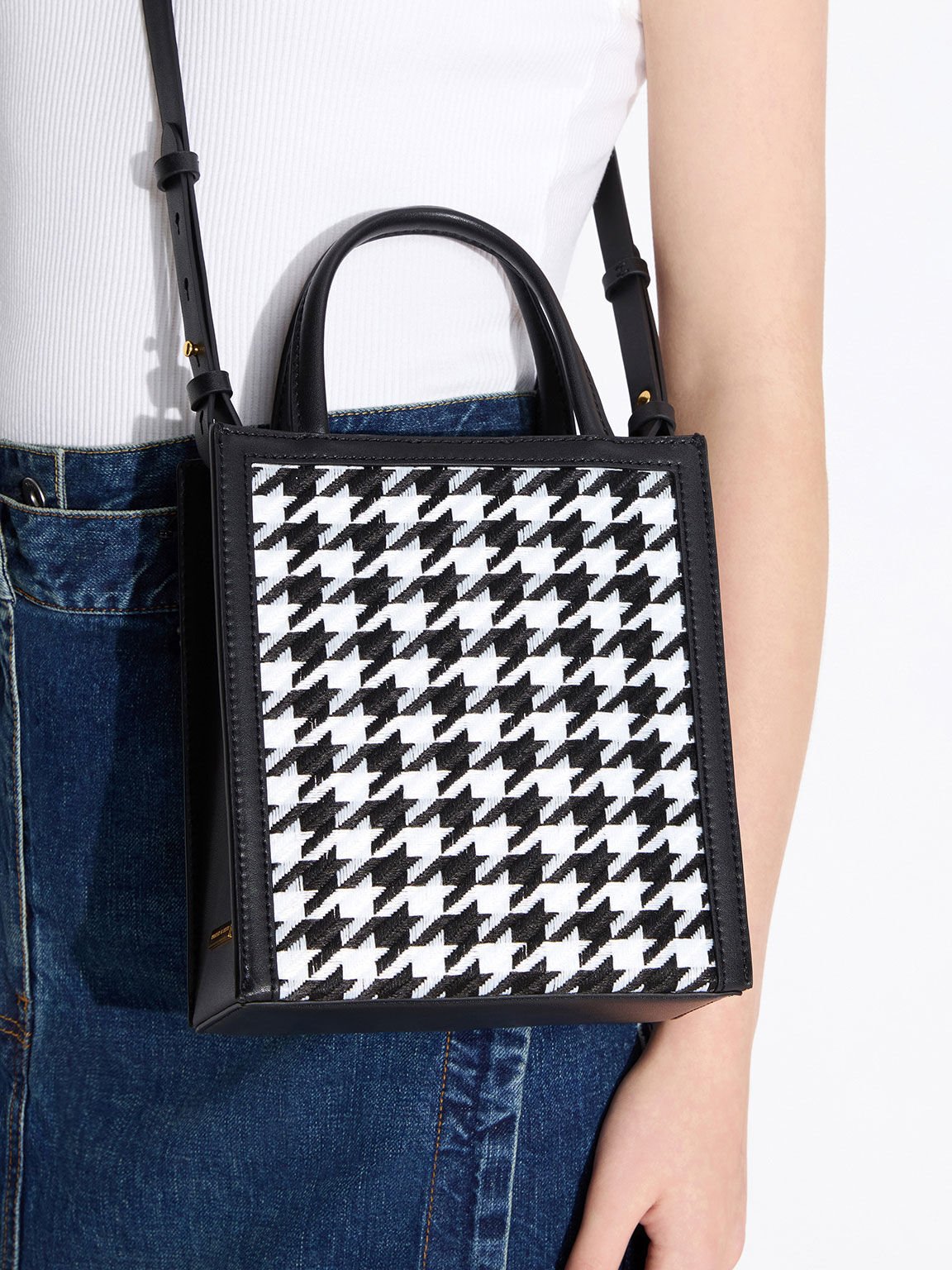 Bolso Tote de Doble Asa con Estampado de Pata de Gallo, Negro, hi-res