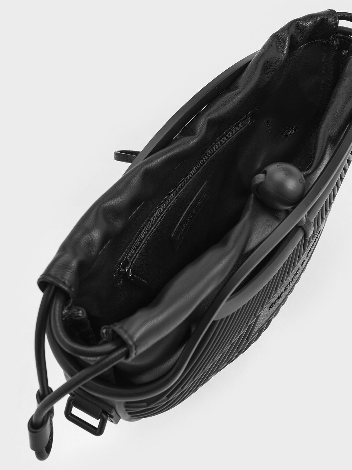 Minibolso Calypso en forma de abanico con asa curva, negro azabache, hi-res