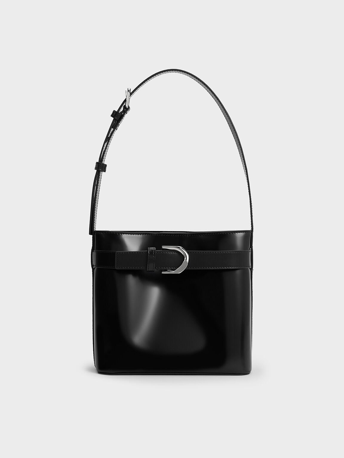 Bolso bombonera Gabine de cuero con tira tipo cinturón, Noir, hi-res