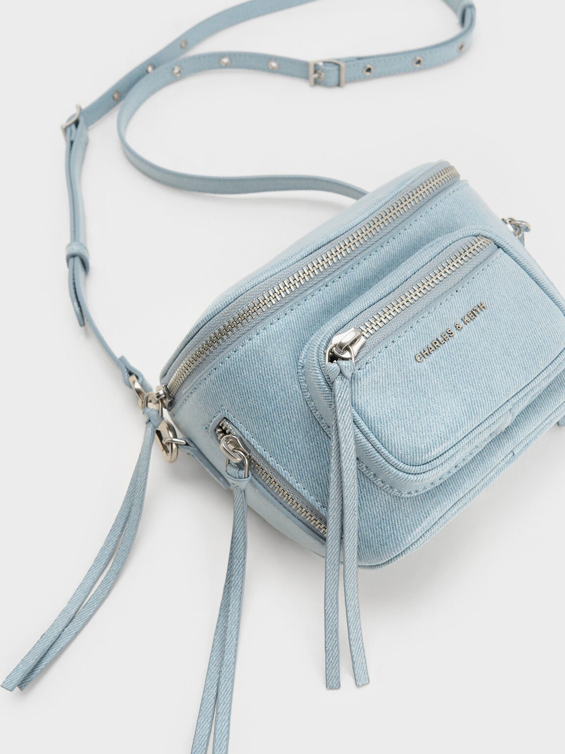 Sac bandoulière multi-poches Xylia, Bleu Denim, hi-res