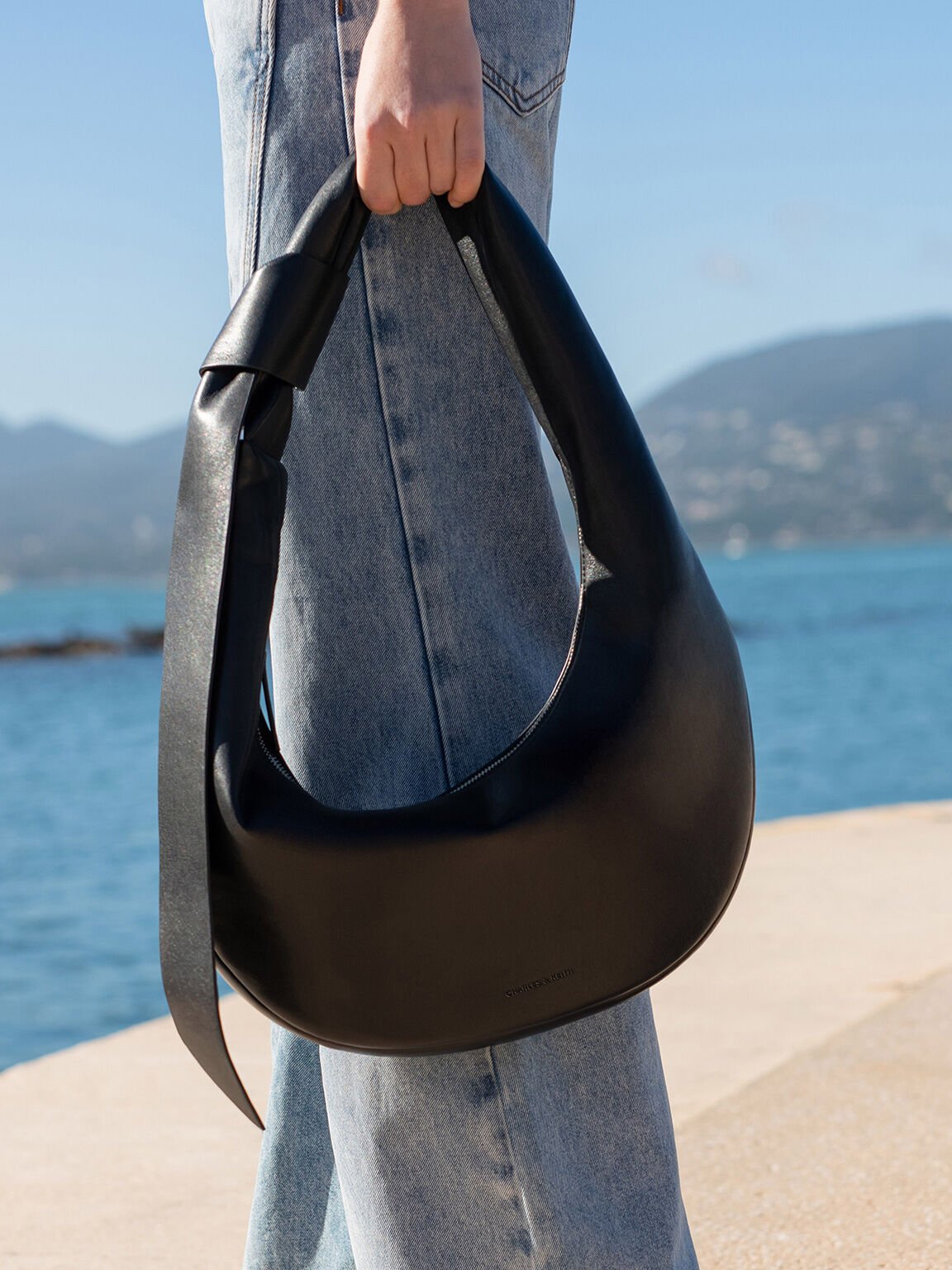 Bolso hobo curvo Toni con nudos, Noir, hi-res