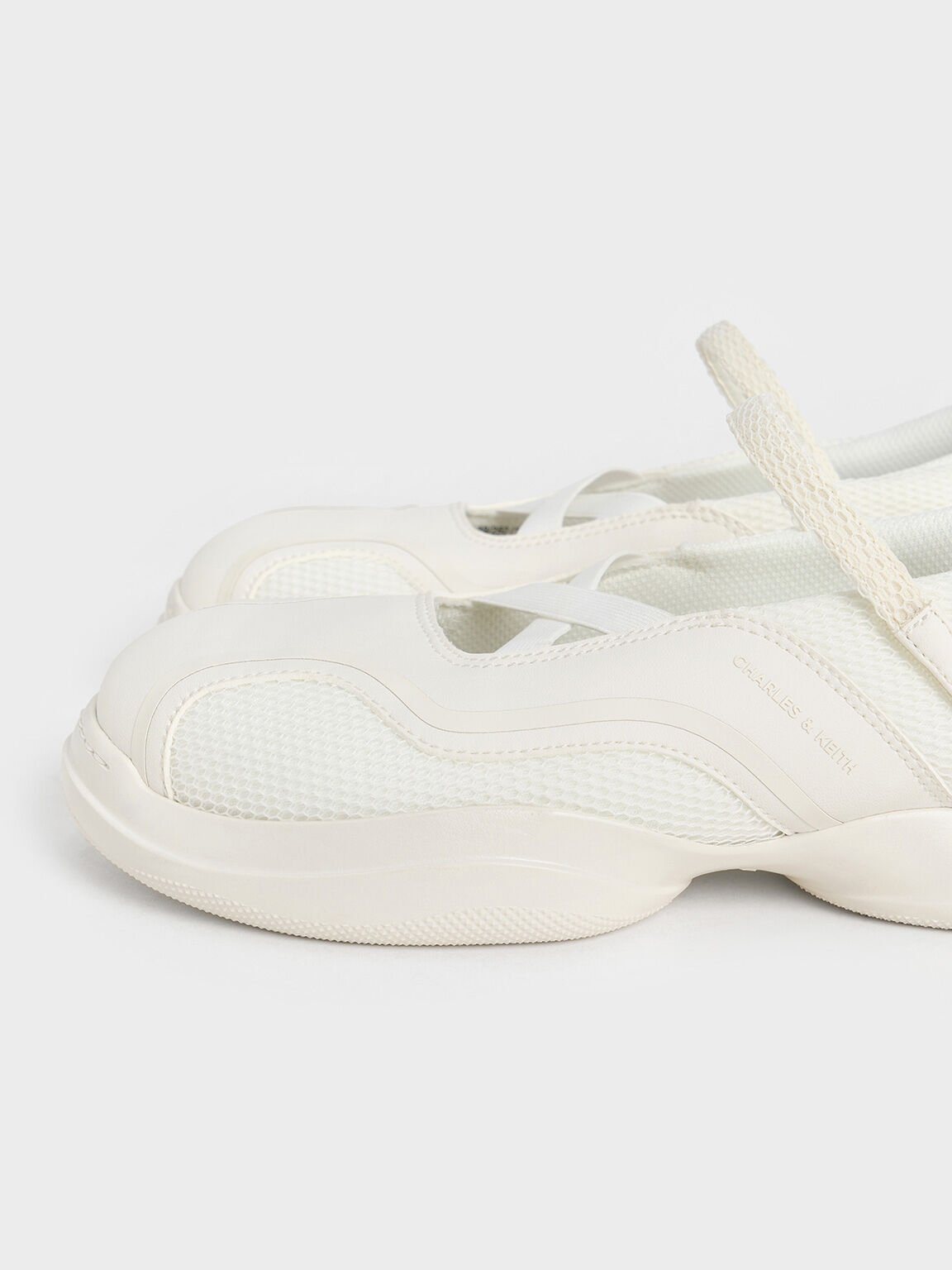 Zapatillas deportivas Casey estilo Mary Jane con malla, Blanco, hi-res