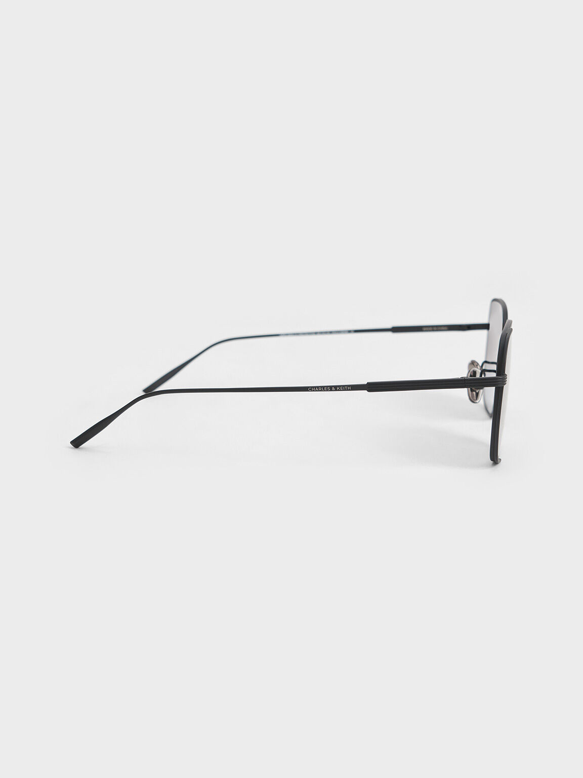Metallic-Rim Rectangular Sunglasses, Noir, hi-res
