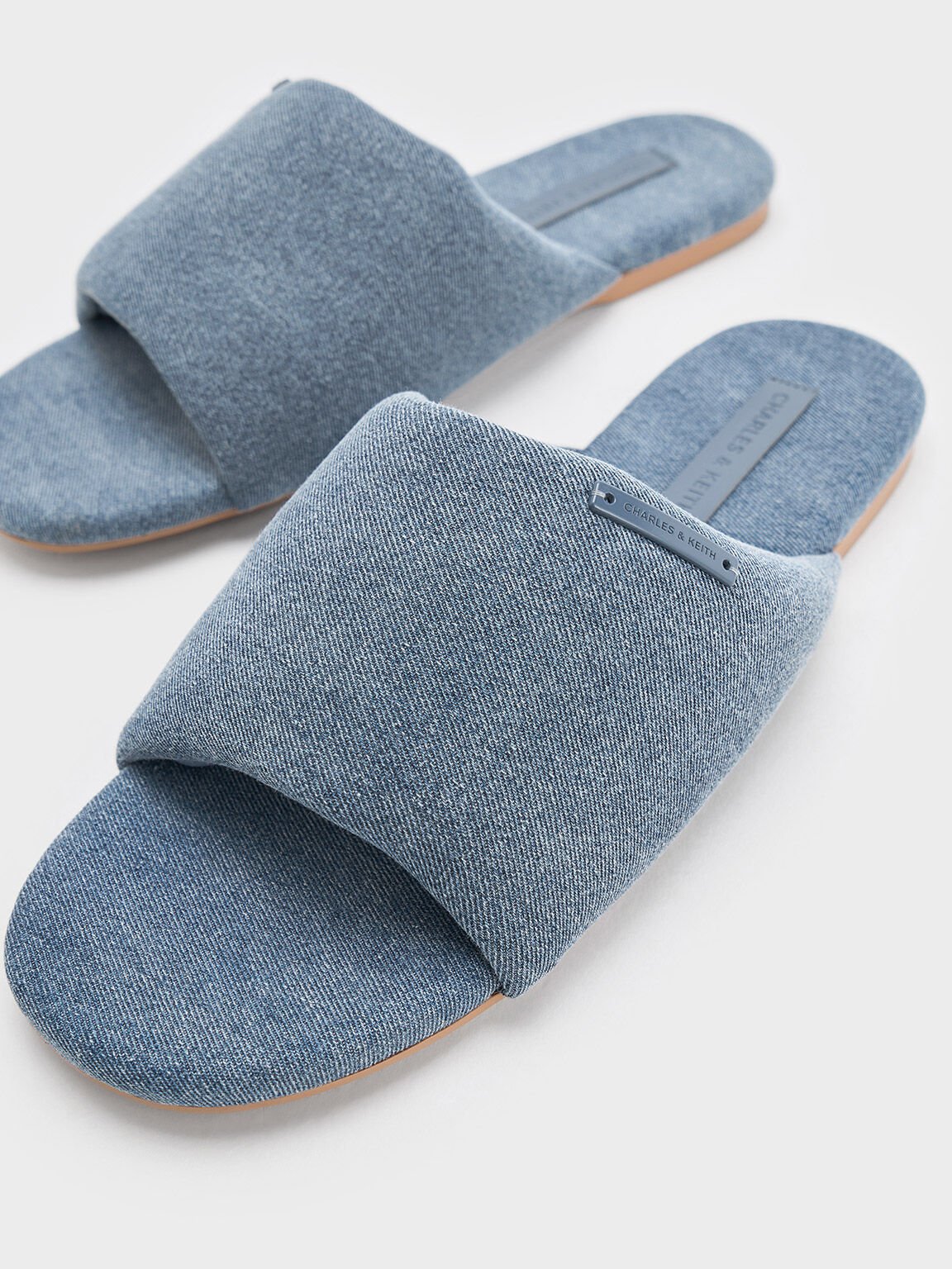 Sandales à enfiler en denim avec lanière rembourée, Bleu Denim, hi-res