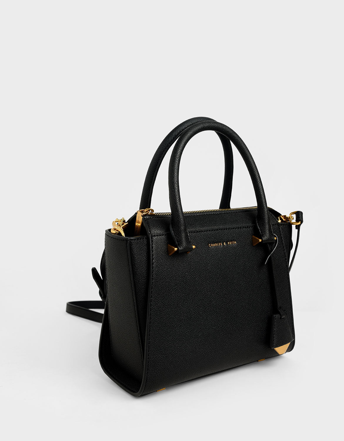 Charles & Keith Bag / To make cheerful and affordable styles that are ...