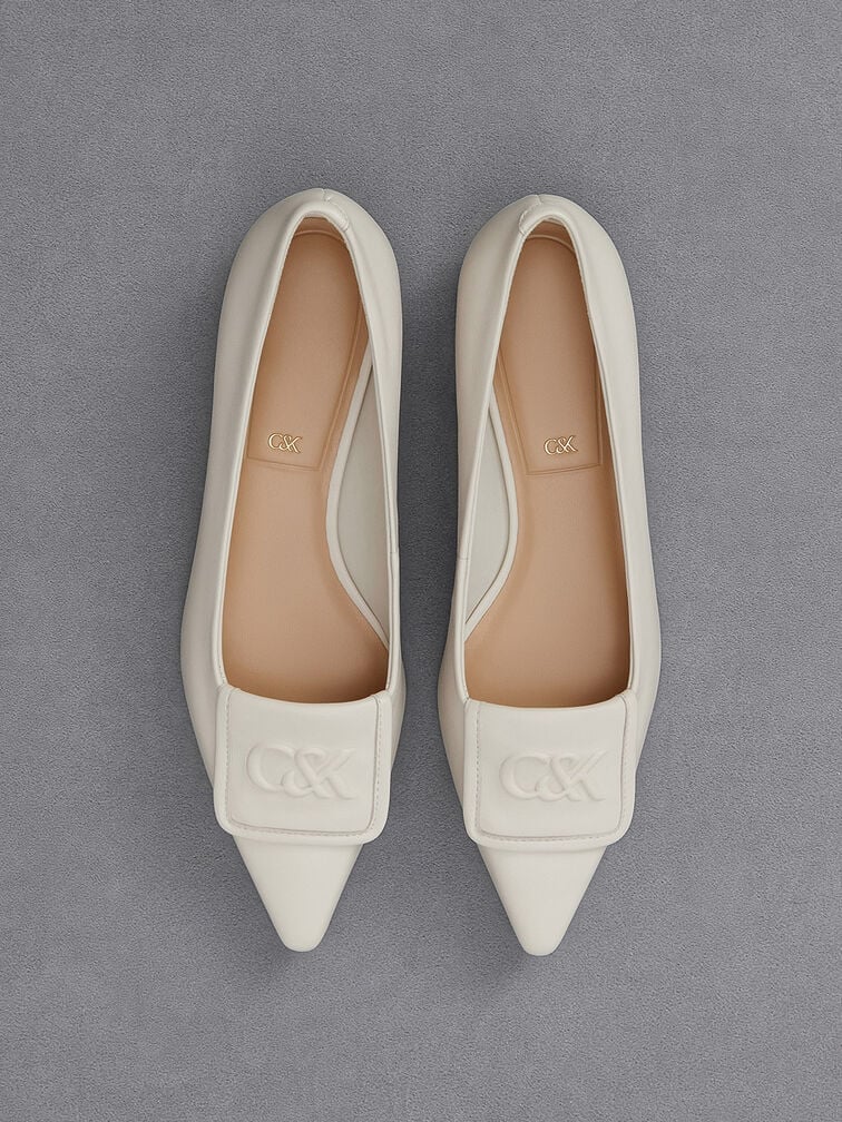 Bailarinas de cuero con punta afilada en blanco - CHARLES & KEITH