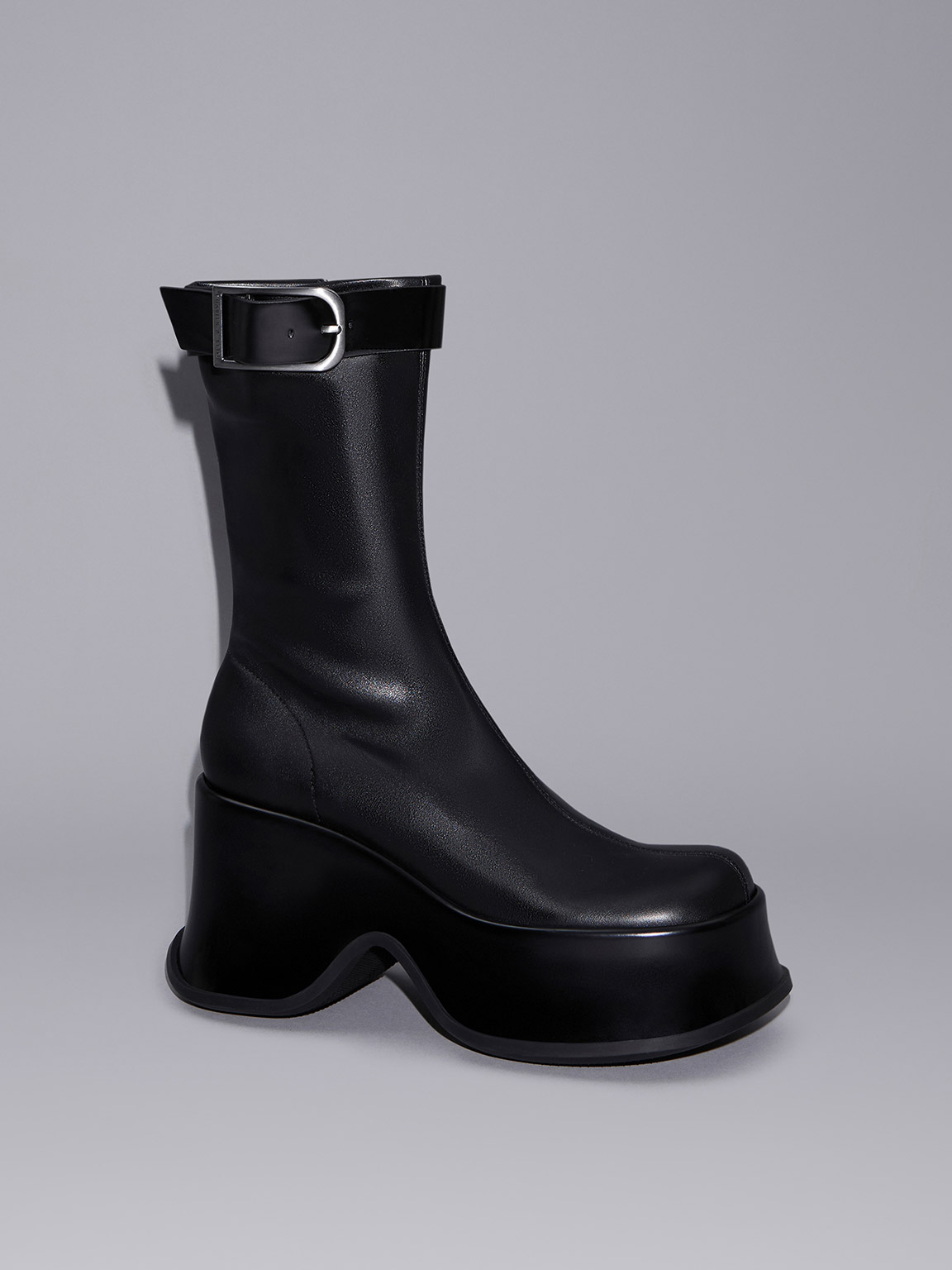 Camper best sale platform boots